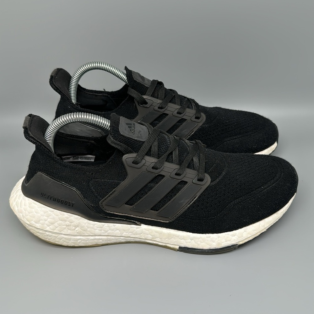 Adidas Ultraboost 21‎ Running Shoes Women’s Sz 9